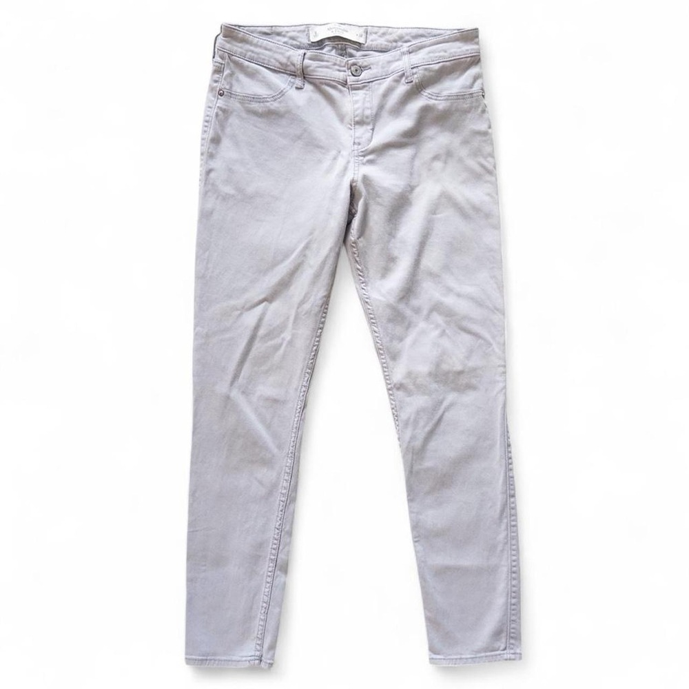 Abercrombie & Fitch Light Gray Skinny Jeans Size 6 W28